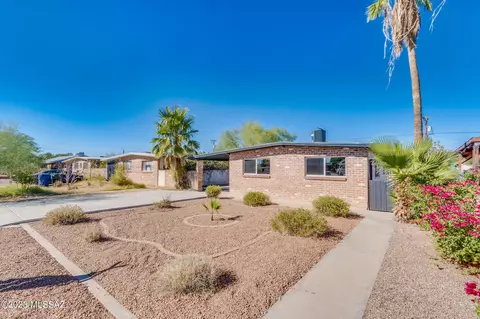 2919 E 24th St, Tucson, AZ 85713