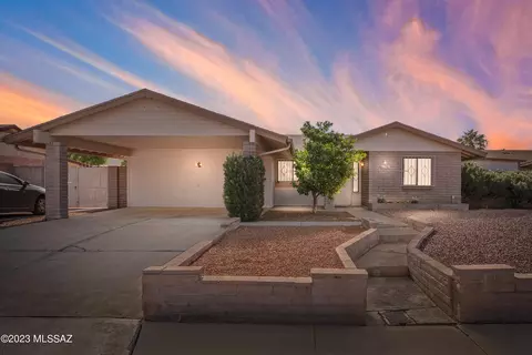 1761 W Deacon Dr, Tucson, AZ 85746