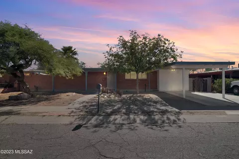 1116 E Oklahoma St, Tucson, AZ 85714