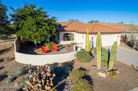 2147 E Apache Springs Ln, Green Valley, AZ 85614