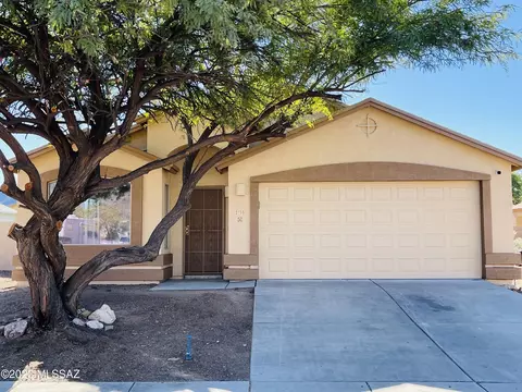 3735 W Fitzwater Ct, Tucson, AZ 85746