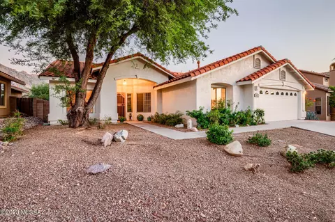 348 E Shore Cliff Pl, Oro Valley, AZ 85737