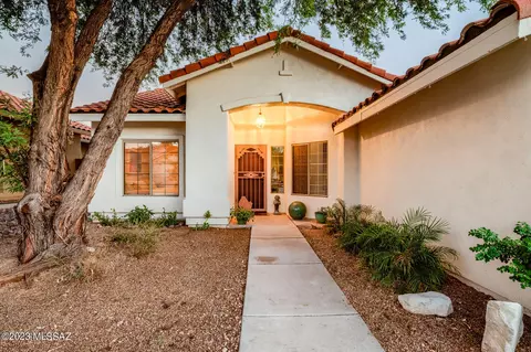348 E Shore Cliff Pl, Oro Valley, AZ 85737 photo 4