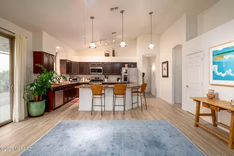 348 E Shore Cliff Pl, Oro Valley, AZ 85737 photo 7