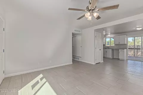 7227 E Bellingham Dr, Tucson, AZ 85730 photo 8