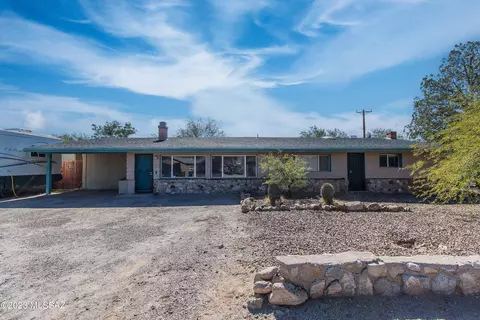 4602 E Seneca St, Tucson, AZ 85712