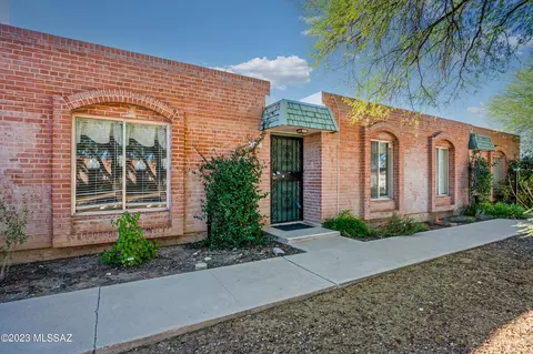 3429 E Seneca St, Tucson, AZ 85716
