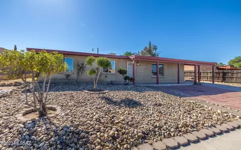 7632 E Toronto St, Tucson, AZ 85730