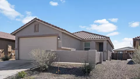10717 W Ralston Dr, Marana, AZ 85653