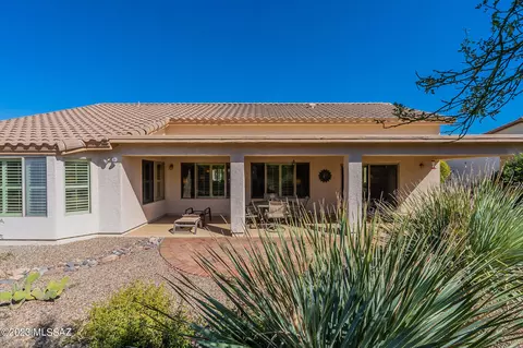 1984 E Wintergreen Dr, Green Valley, AZ 85614