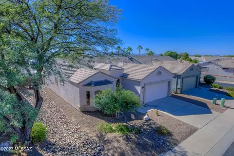 7318 E Navigator, Tucson, AZ 85756 photo 2