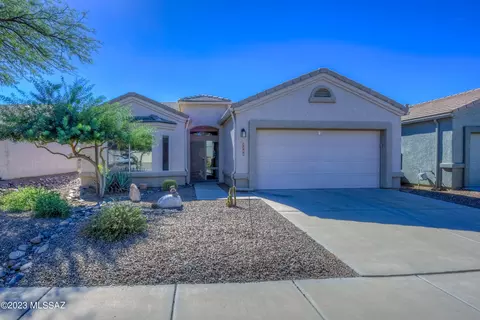 7318 E Navigator, Tucson, AZ 85756