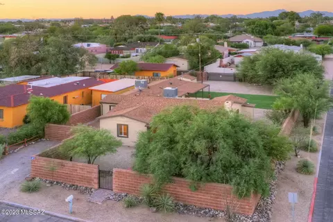 2802 E Drachman St, Tucson, AZ 85716