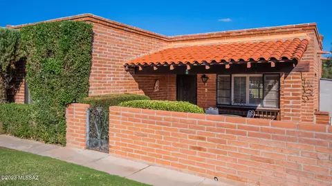 40 Via Campestre, Tubac, AZ 85646