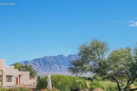 691 W Waterview Dr, Green Valley, AZ 85614