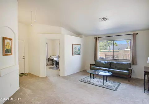9873 E Shadow Glen Ct, Tucson, AZ 85748 photo 2
