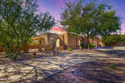 13851 N Bowcreek Springs Pl, Oro Valley, AZ 85755