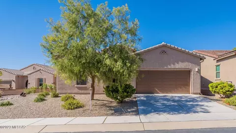 5540 S Guthrie Peak Dr, Green Valley, AZ 85622