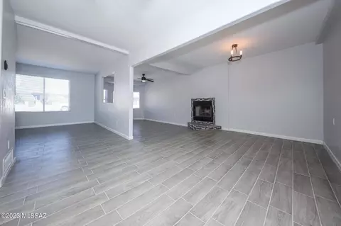 2128 E Alaska St, Tucson, AZ 85706 photo 3