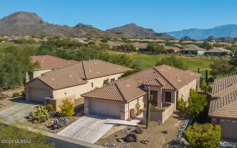 5374 W Winding Desert Dr, Marana, AZ 85658