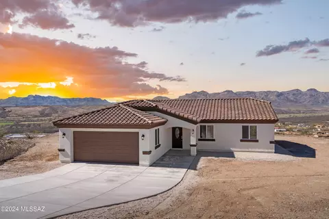208 Anchoa Ct, Rio Rico, AZ 85648