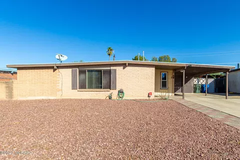 6601 E Nicaragua Dr, Tucson, AZ 85730