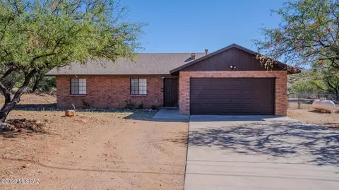 143 Calle Tiburon, Rio Rico, AZ 85648