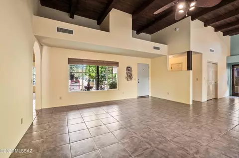 10378 E Isadore Schifano Ln, Tucson, AZ 85747 photo 9