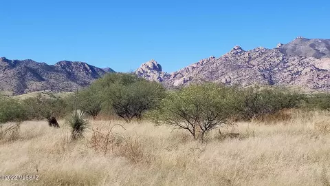 1 W Acre W Quail Pass Dr, Pearce, AZ 85625