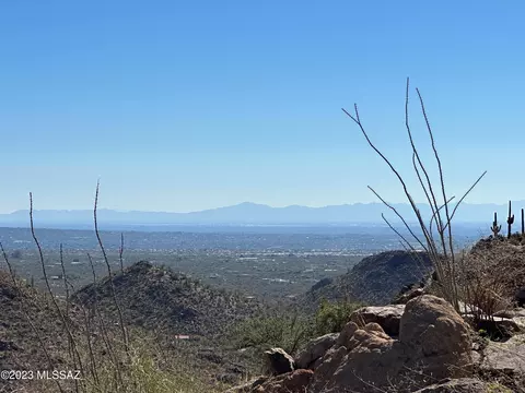14320 N Moongaze Dr, Marana, AZ 85658