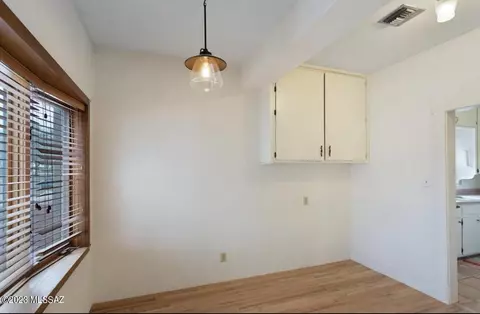 602 E Helen St, Tucson, AZ 85705 photo 13
