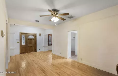 602 E Helen St, Tucson, AZ 85705 photo 3