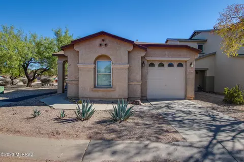 8440 N Placita De Los Laureles, Tucson, AZ 85742