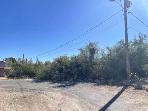 1324 Renda Ct, Rio Rico, AZ 85648
