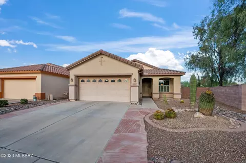 9908 N Painted Rainbow Pl, Tucson, AZ 85743