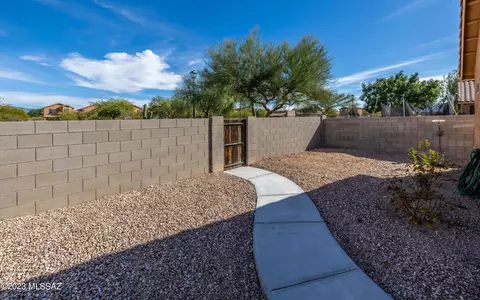 8403 S Otis Dr, Tucson, AZ 85747 photo 24