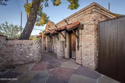 1302 E Roger Rd, Tucson, AZ 85719 photo 16