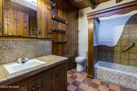1302 E Roger Rd, Tucson, AZ 85719 photo 31