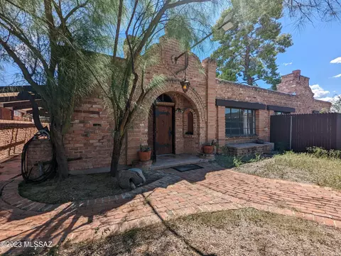 1302 E Roger Rd, Tucson, AZ 85719 photo 3