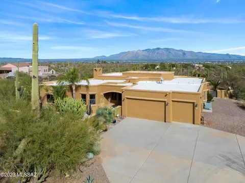 5174 W Indian Head Ln, Tucson, AZ 85745