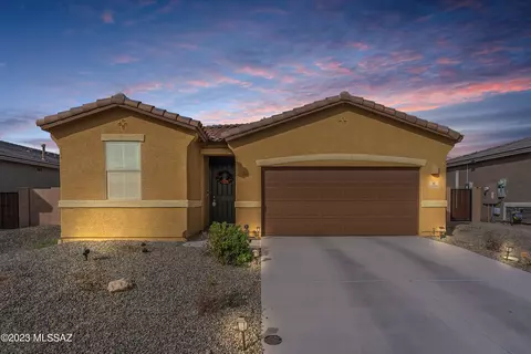 12291 N Sanderlin Dr, Marana, AZ 85653