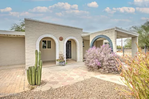 1043 E 32nd St, Tucson, AZ 85713