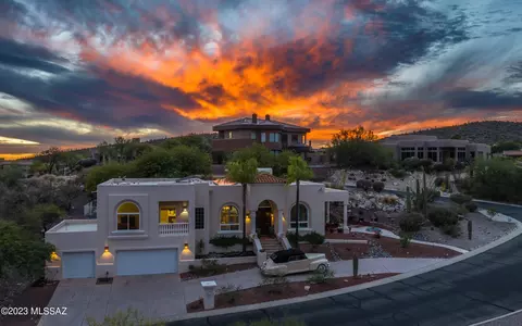 6546 E Celsian Pl, Tucson, AZ 85750