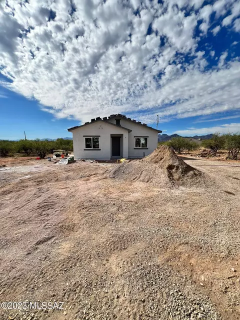 1830 Alpine Ct, Rio Rico, AZ 85648