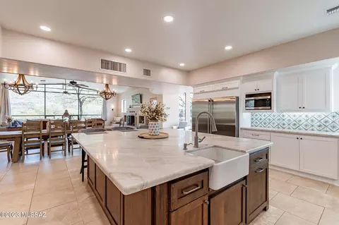 5440 E Golder Ranch Dr, Tucson, AZ 85739