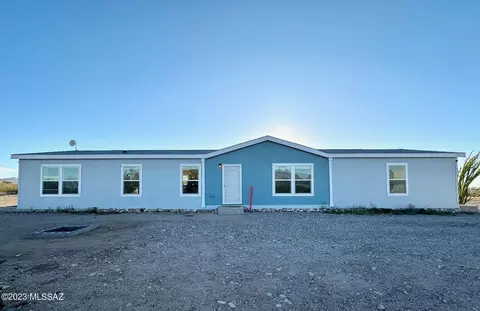 13295 S Hunting Dog Rd S, Vail, AZ 85641