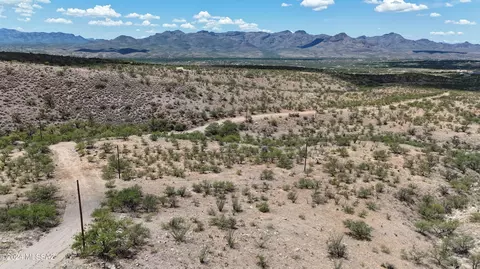 1729 Ubre Ct, Rio Rico, AZ 85648