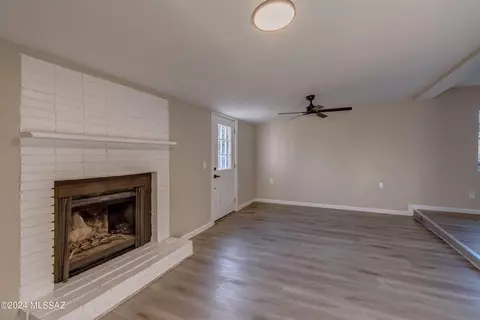 Living - 4318 E Cooper Cir, Tucson, AZ 85711 photo 2 of 3