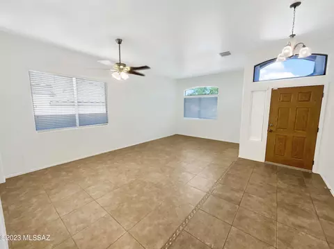 13646 E Aviara Pl, Vail, AZ 85641 photo 6