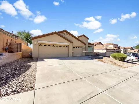13646 E Aviara Pl, Vail, AZ 85641 photo 2